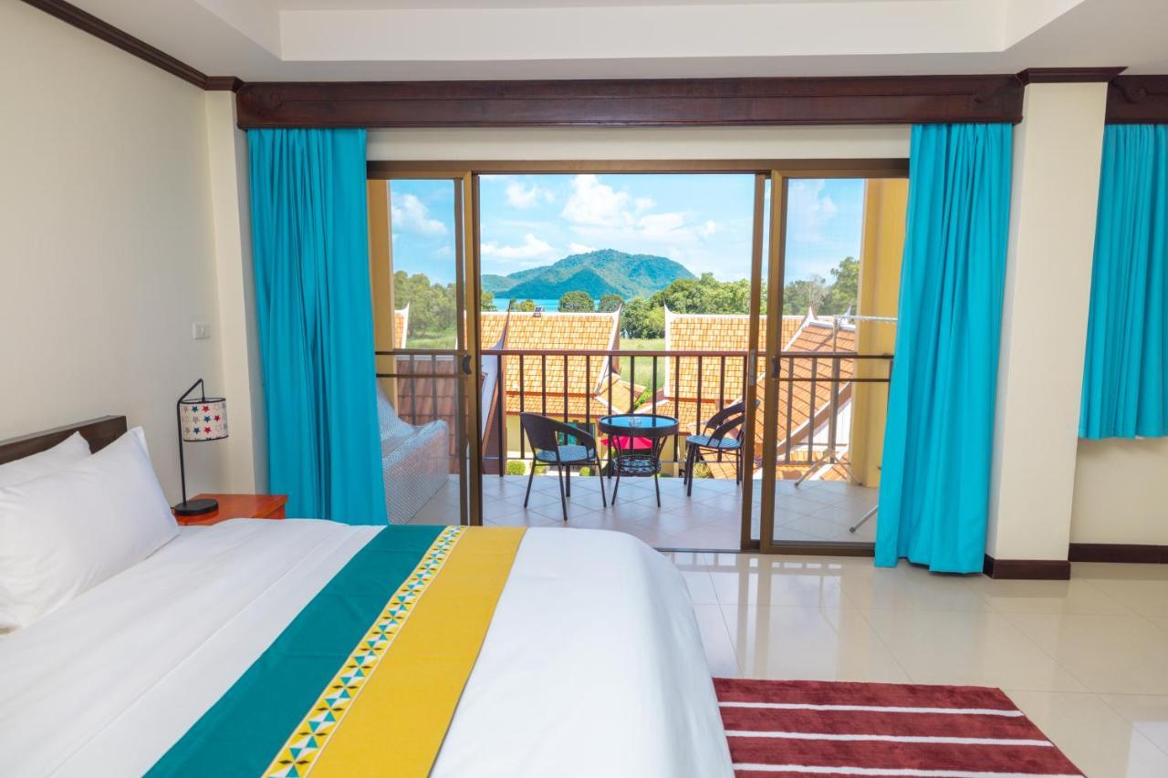 Phuket Kana International Hotel普吉岛卡娜国际酒店 Rawai Екстериор снимка