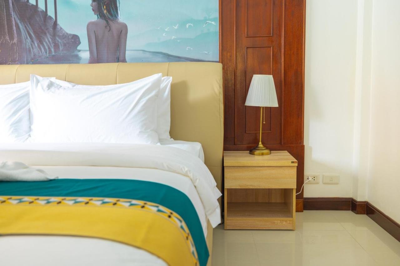 Phuket Kana International Hotel普吉岛卡娜国际酒店 Rawai Екстериор снимка