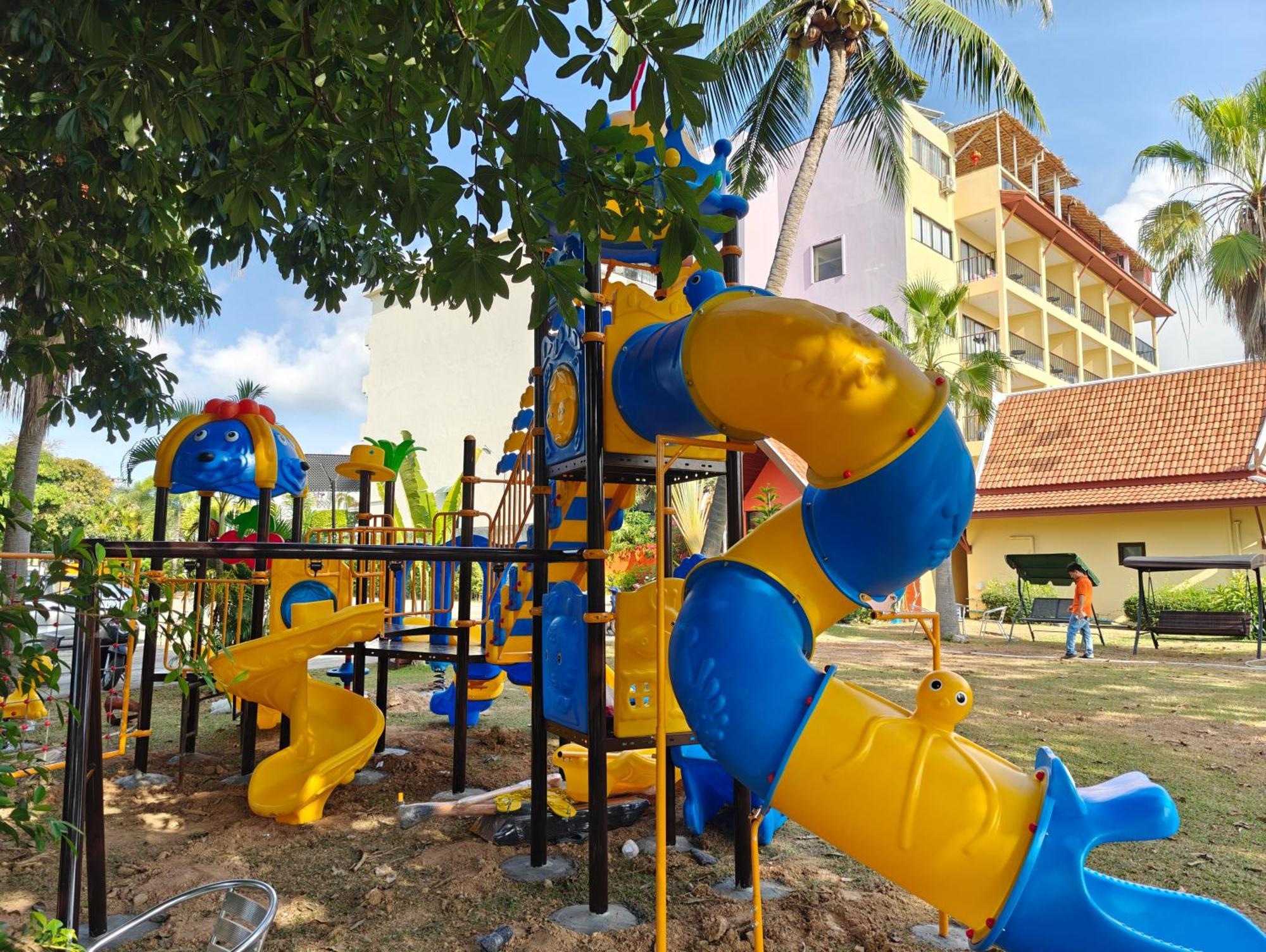 Phuket Kana International Hotel普吉岛卡娜国际酒店 Rawai Екстериор снимка
