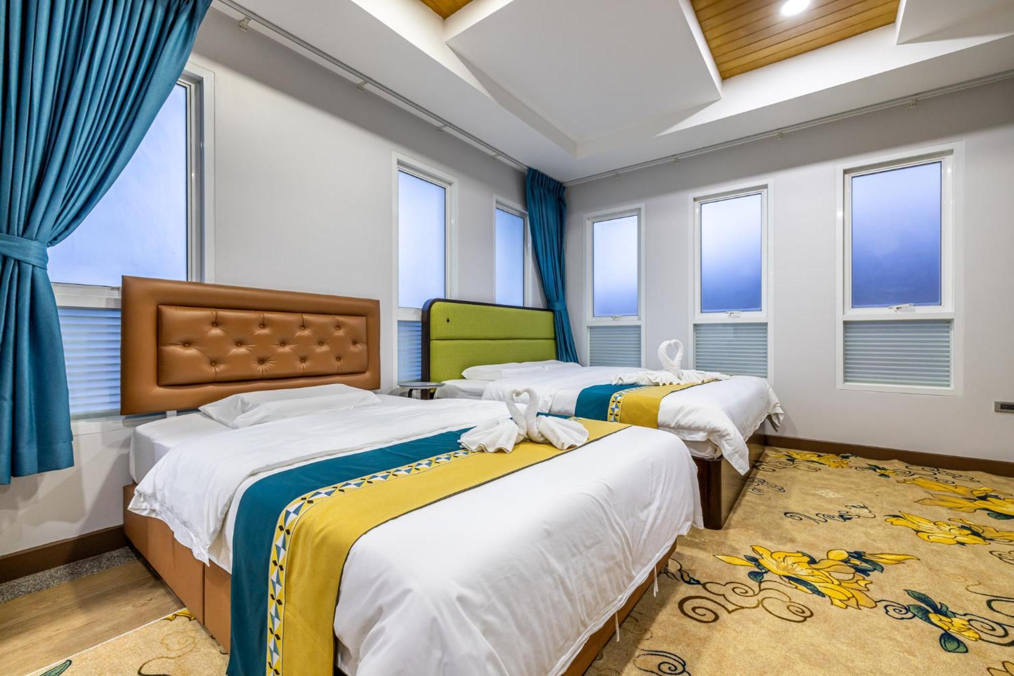 Phuket Kana International Hotel普吉岛卡娜国际酒店 Rawai Екстериор снимка